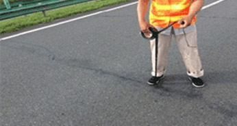 贴缝带施工现场