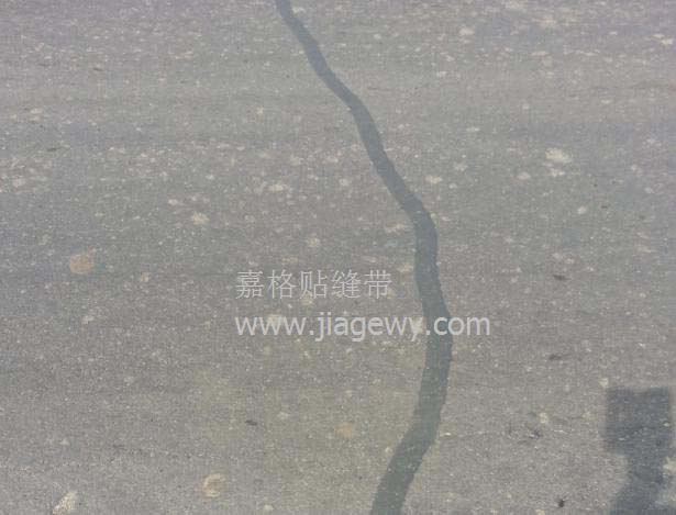 黑龙江龙嫩高速贴缝带施工案例