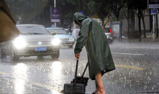 在道路灌缝胶销售岗位的磨砺中坚强起来